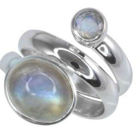 Mondstein Ring